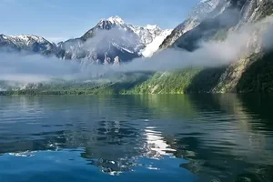 Zwischen Watzmann und Königssee Zwischen Watzmann und Königssee