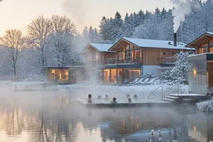 Lust auf Wellness am Wasser? Wie wäre es mit einem Winterurlaub am See – und Black Friday Deals zum Sparen?